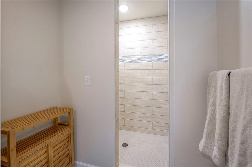 1605 NE Northaven Drive