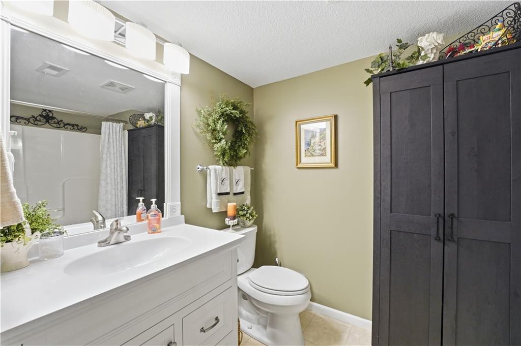 5610 NE 80th Terrace Unit: 2C