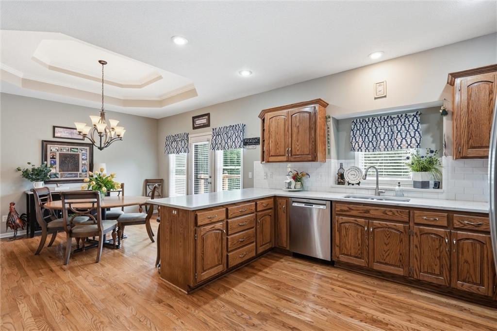 905 NE 100th Court