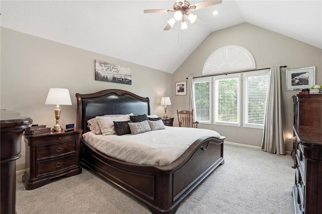 905 NE 100th Court
