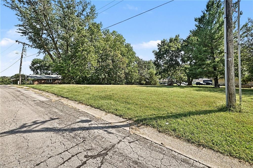 00 Maple Drive