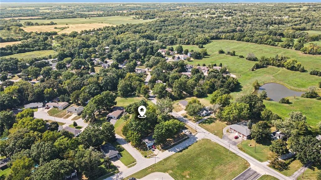 00 Maple Drive