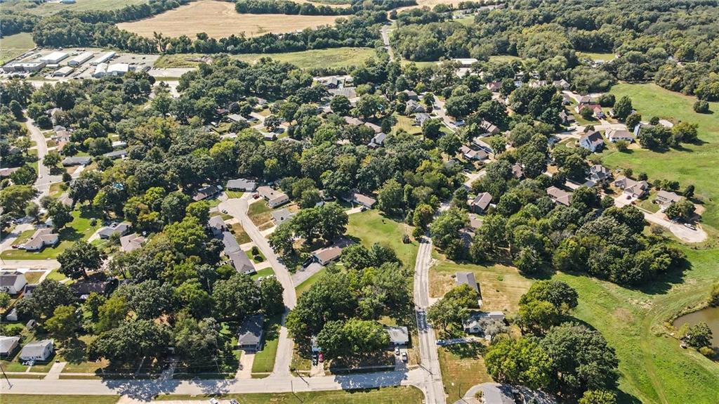 00 Maple Lane