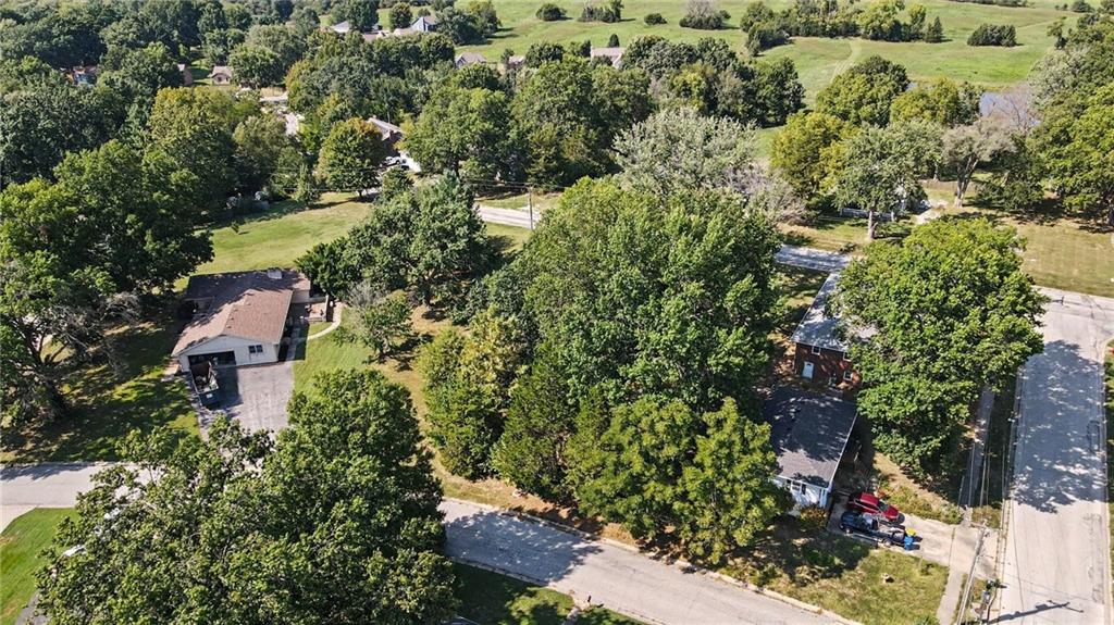 00 Maple Lane
