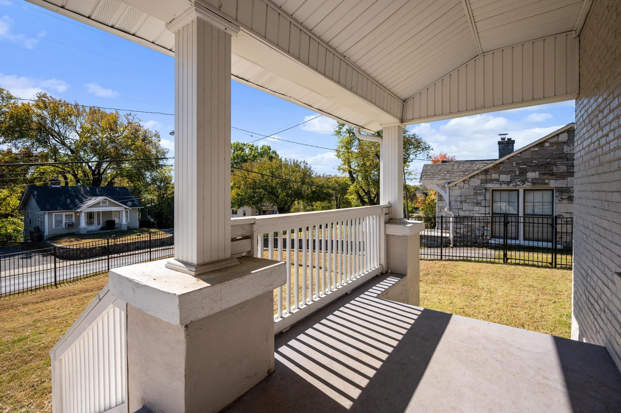 901 Douglas Ave