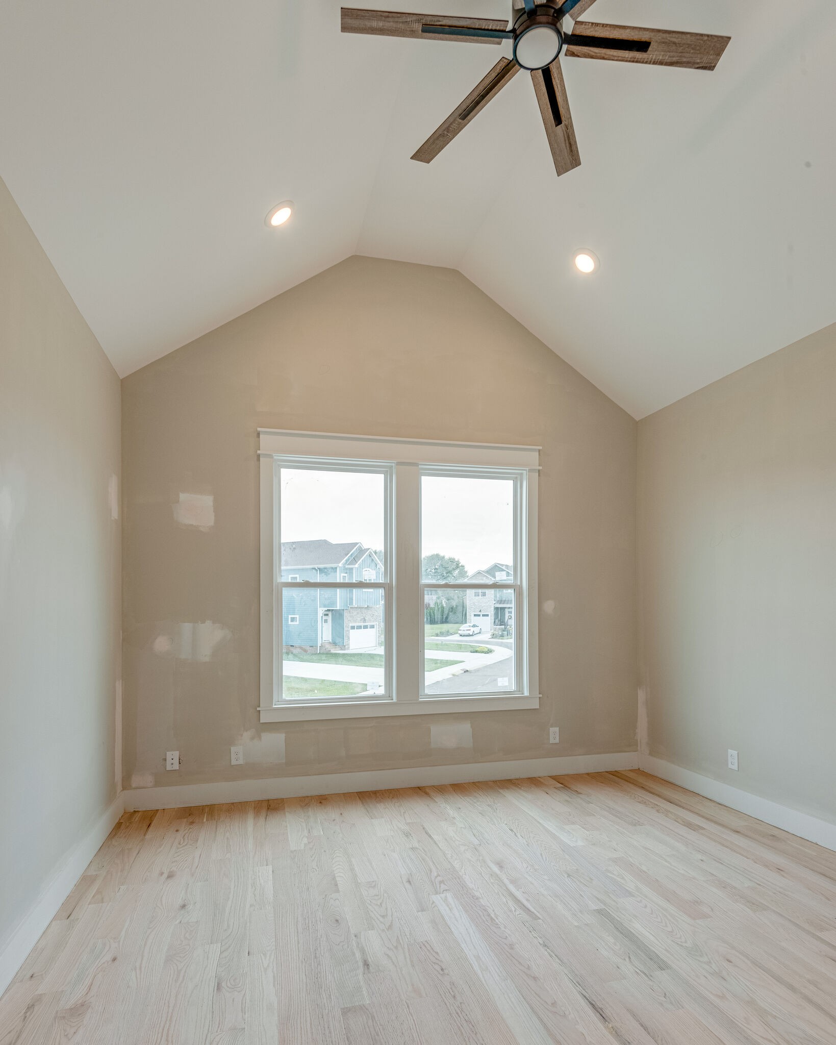 96 Barefoot Way