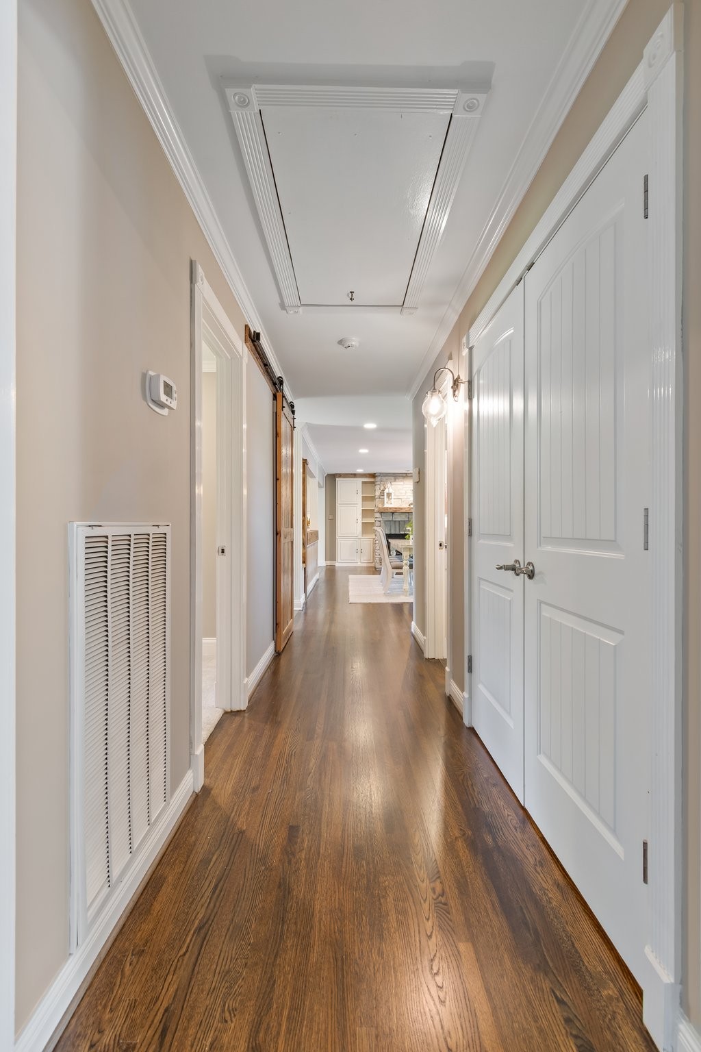 391 Lakeshore Dr
