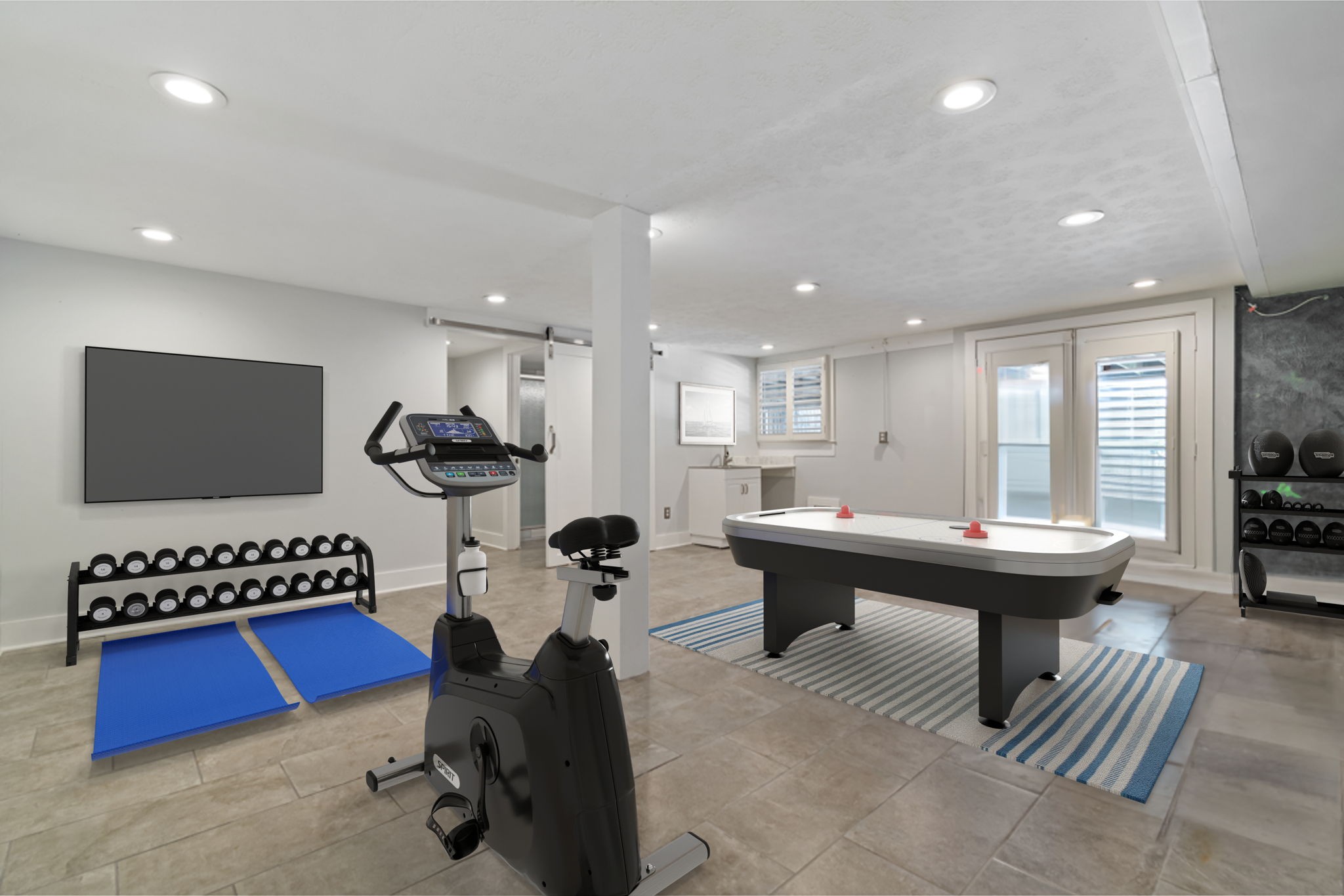 391 Lakeshore Dr