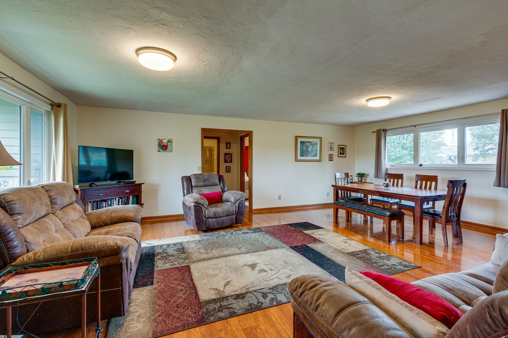 318 Woodland Dr