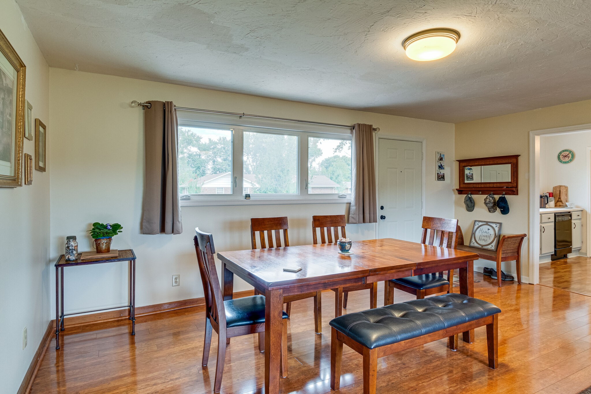 318 Woodland Dr