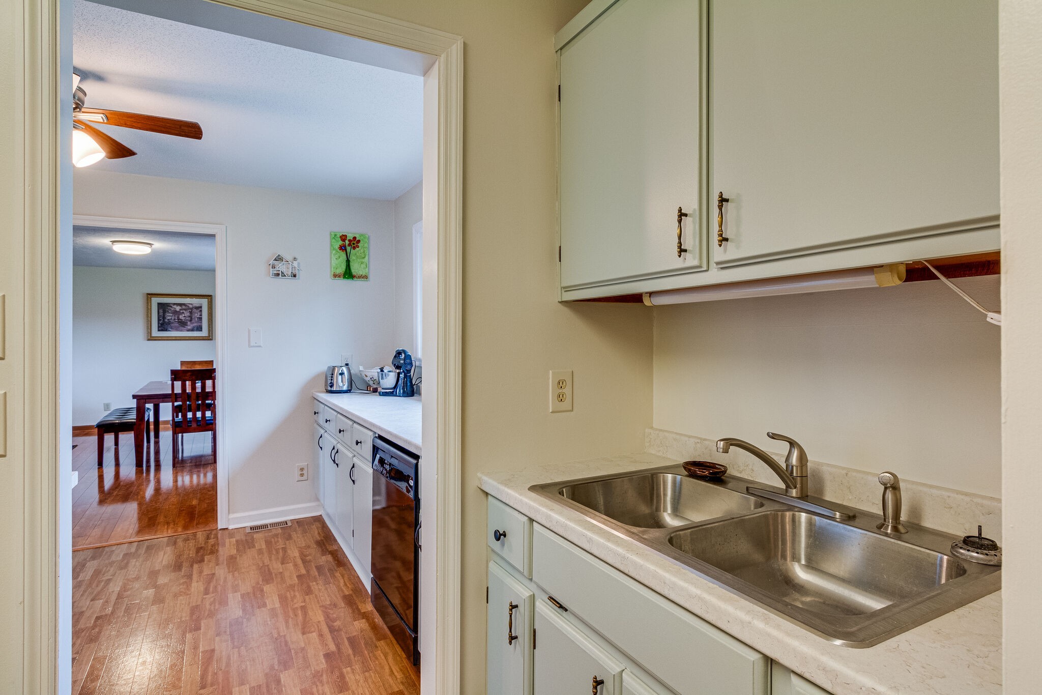 318 Woodland Dr