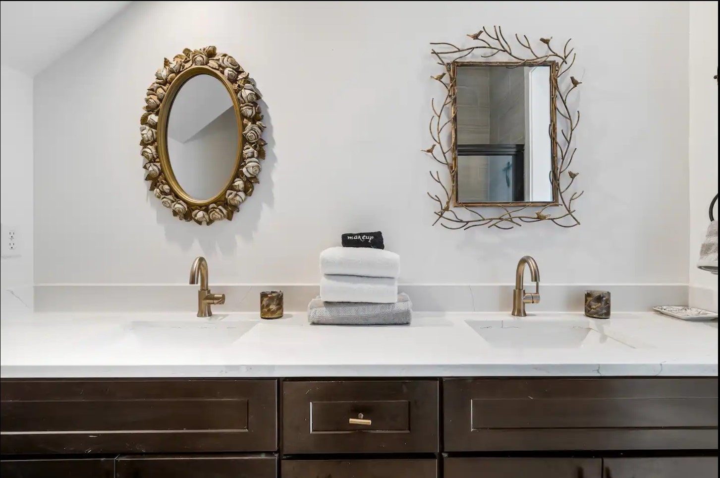 556 Rosedale Ave Unit: 5