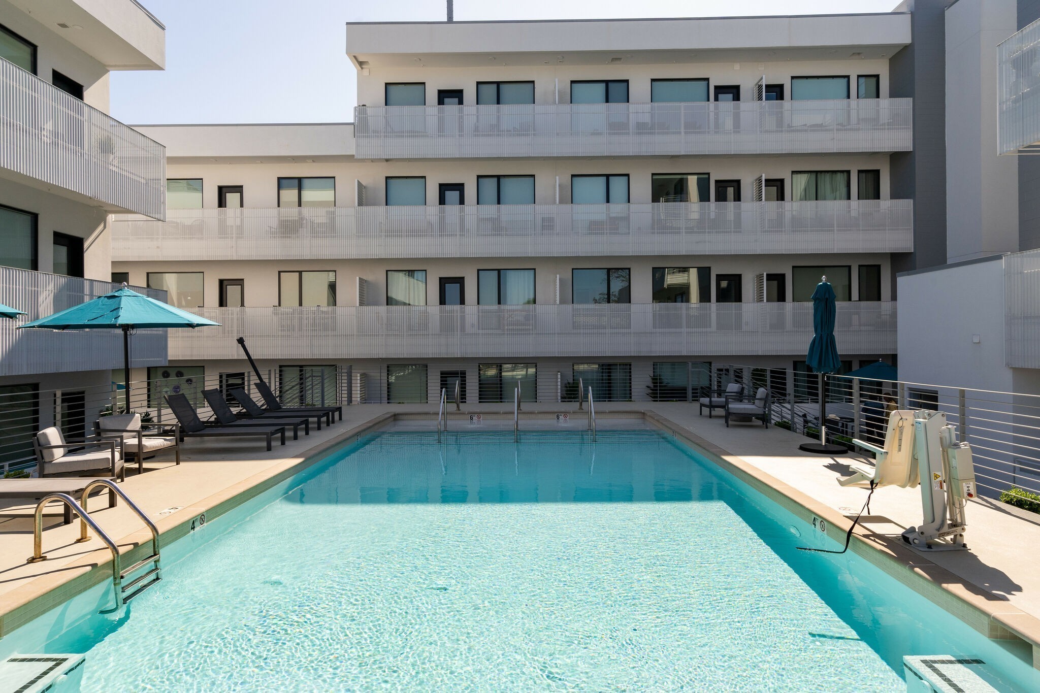 920 South St Unit: 323