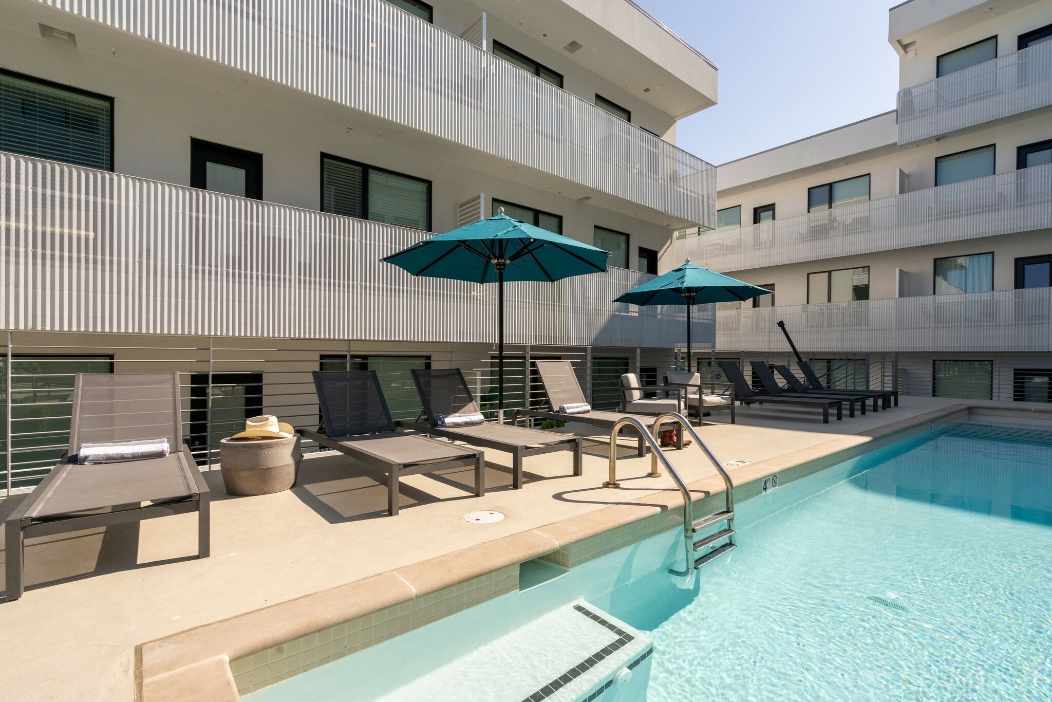 920 South St Unit: 323