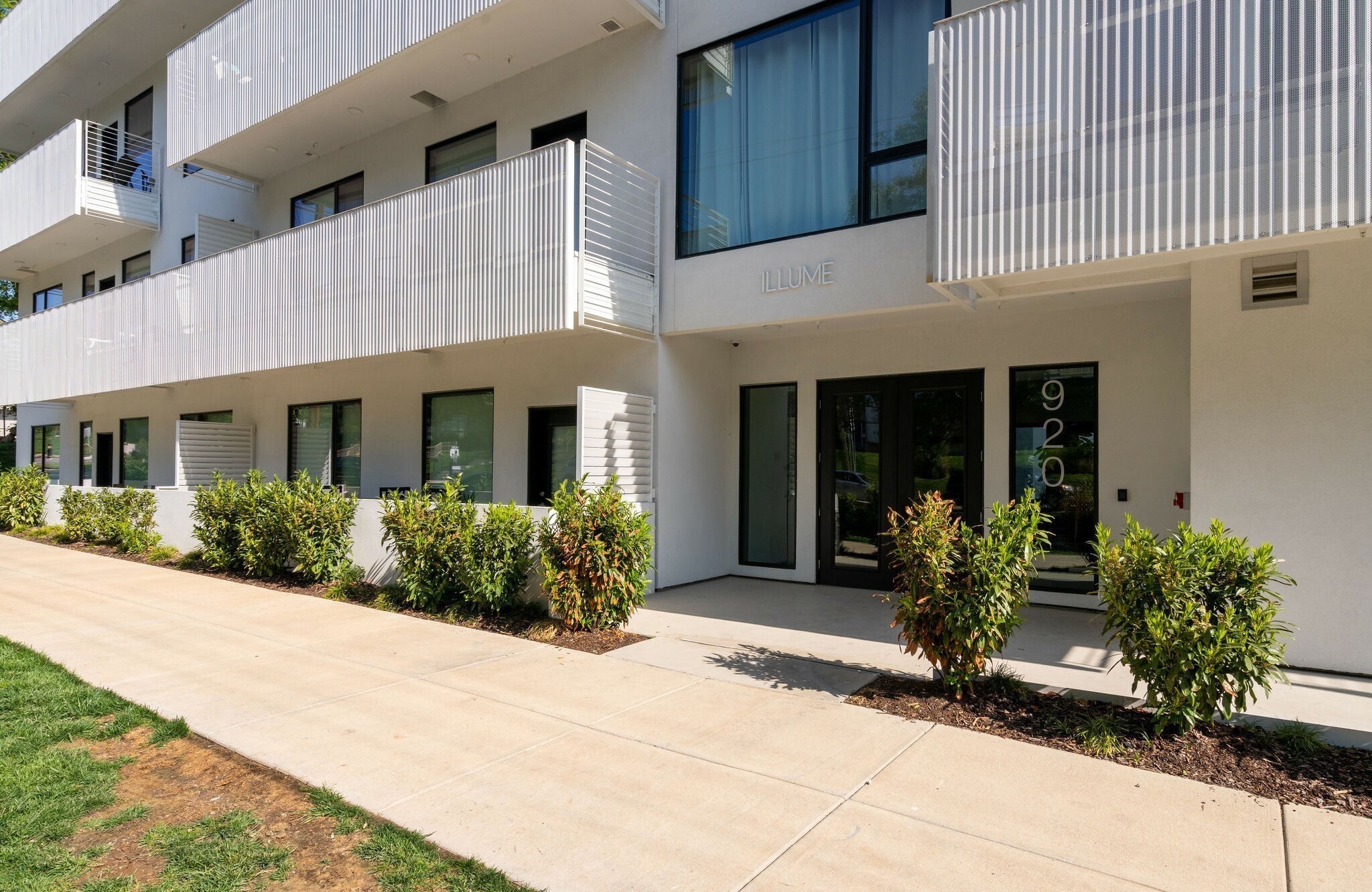 920 South St Unit: 323