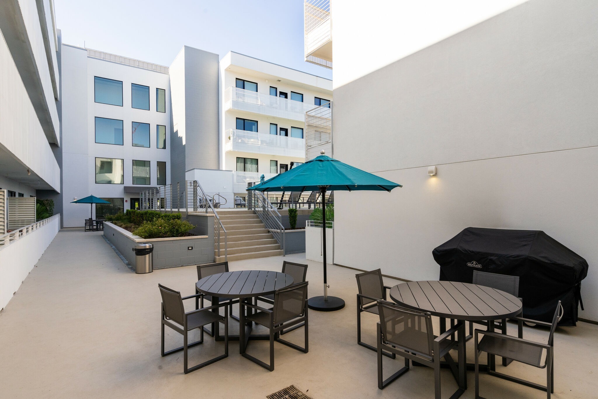 920 South St Unit: 323