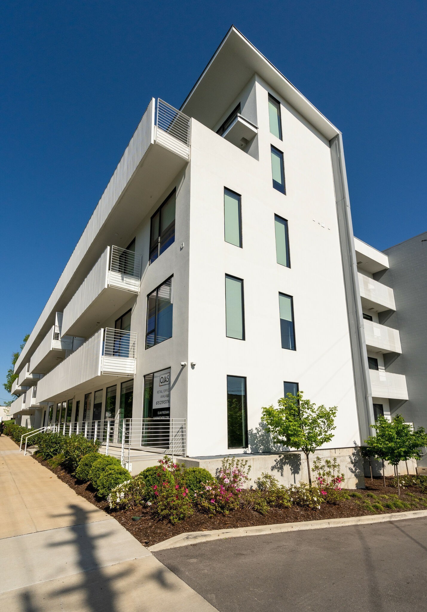 920 South St Unit: 323