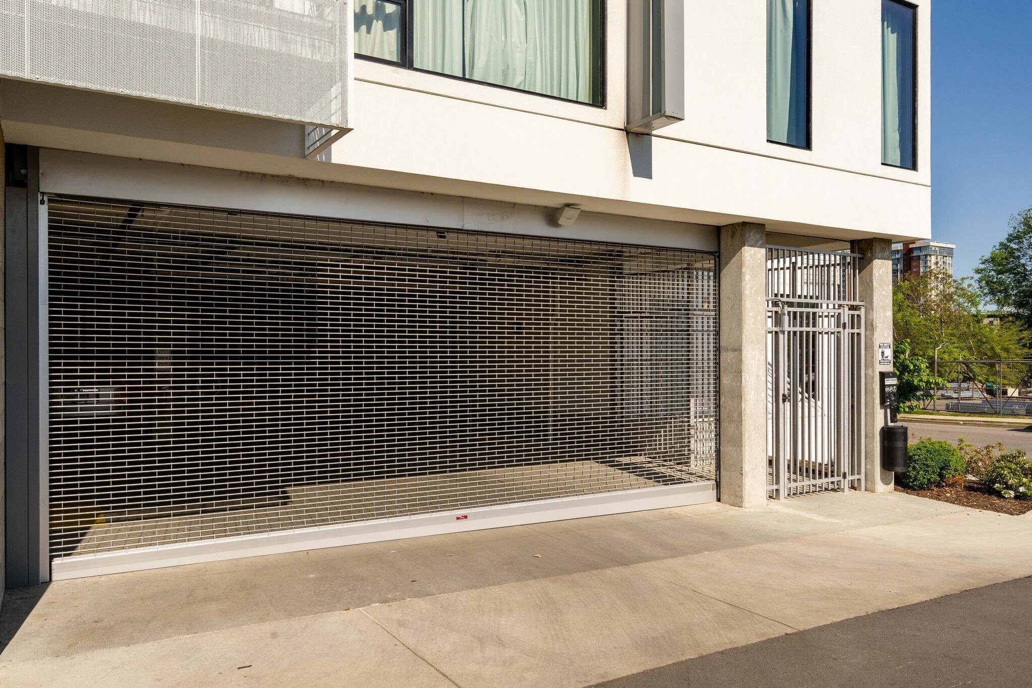 920 South St Unit: 323