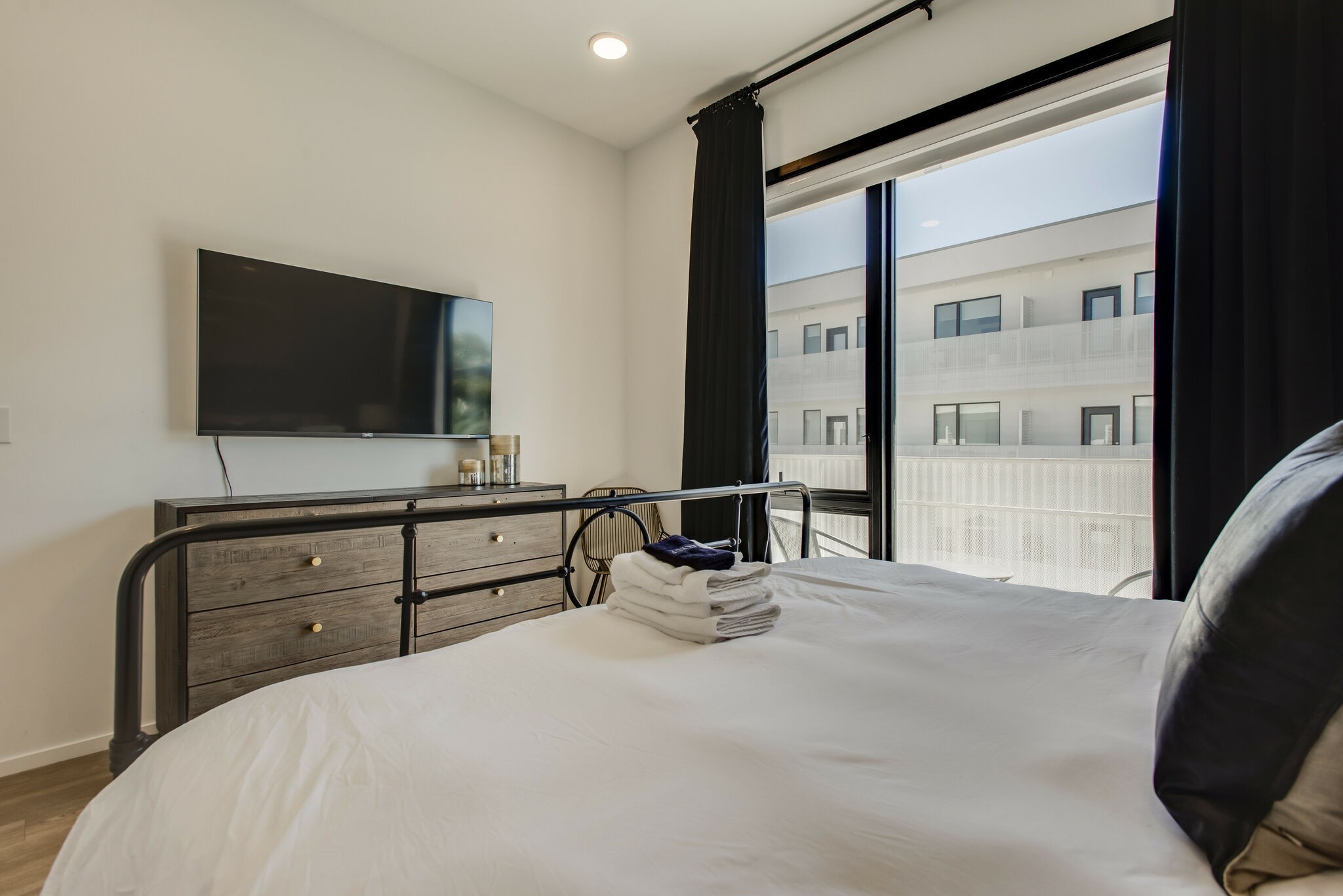 920 South St Unit: 323