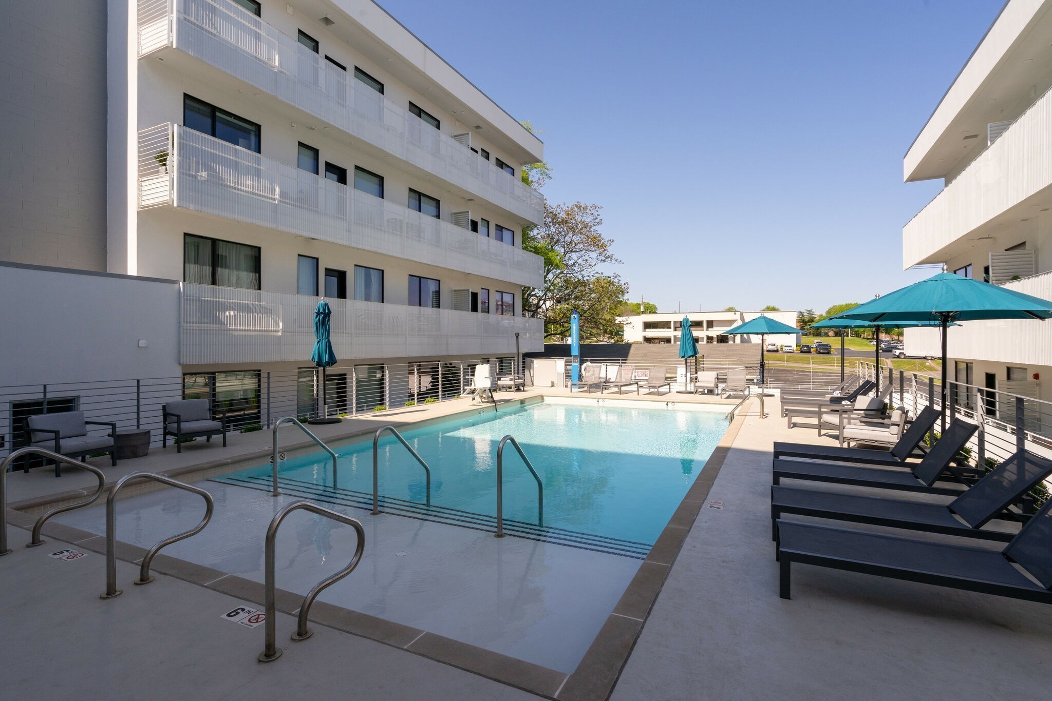 920 South St Unit: 323