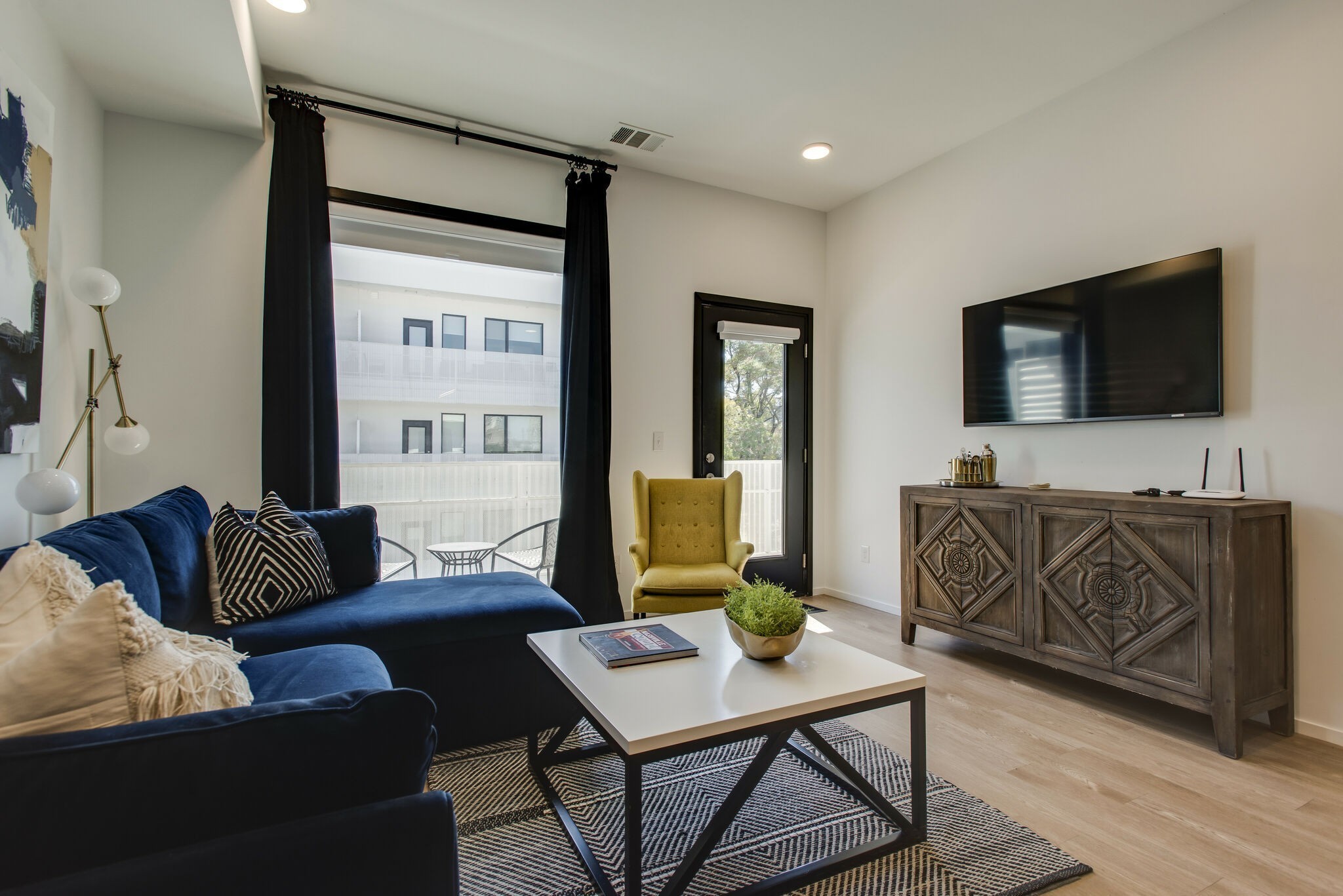 920 South St Unit: 323