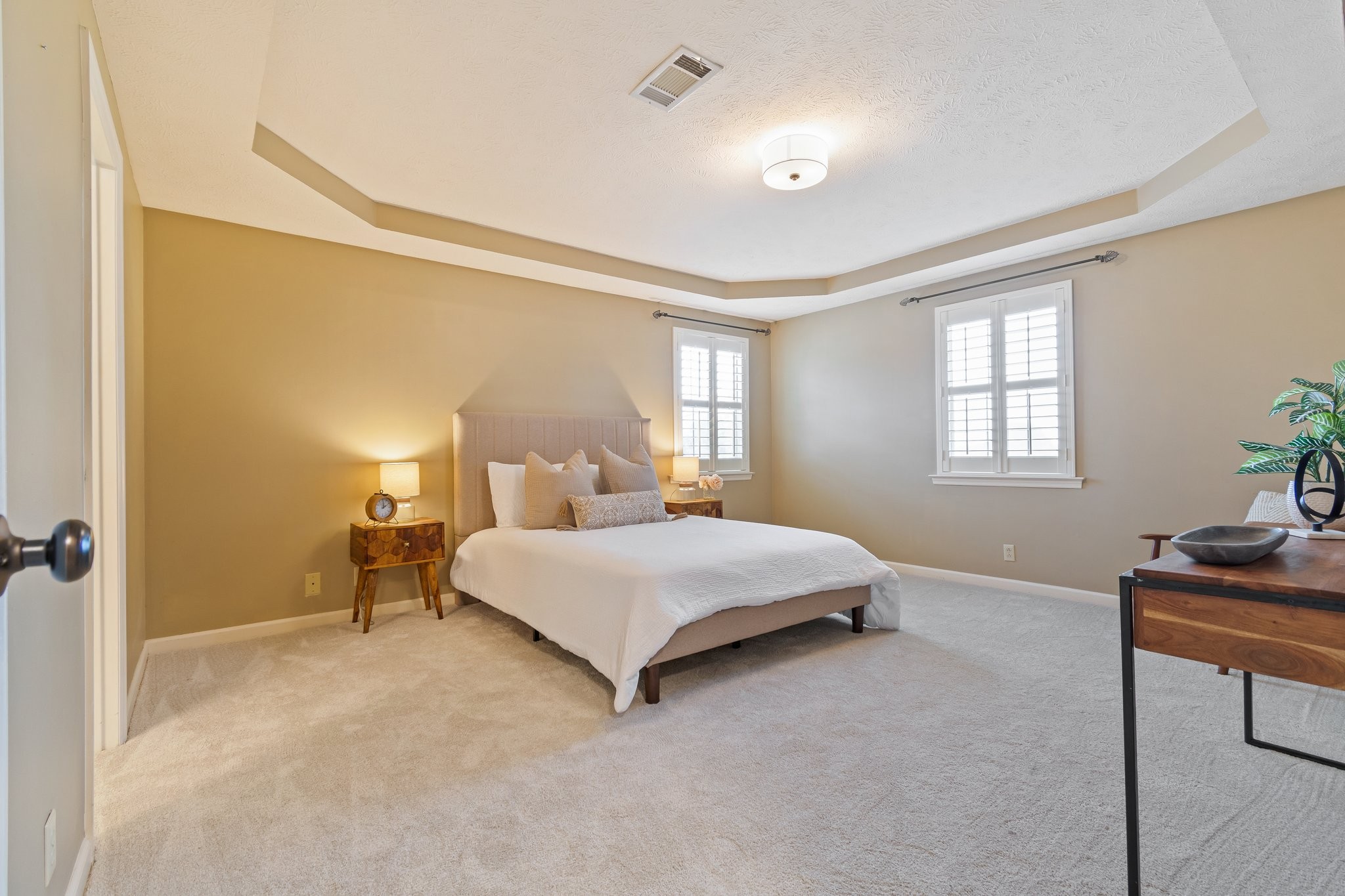 1212 Crestfield Dr