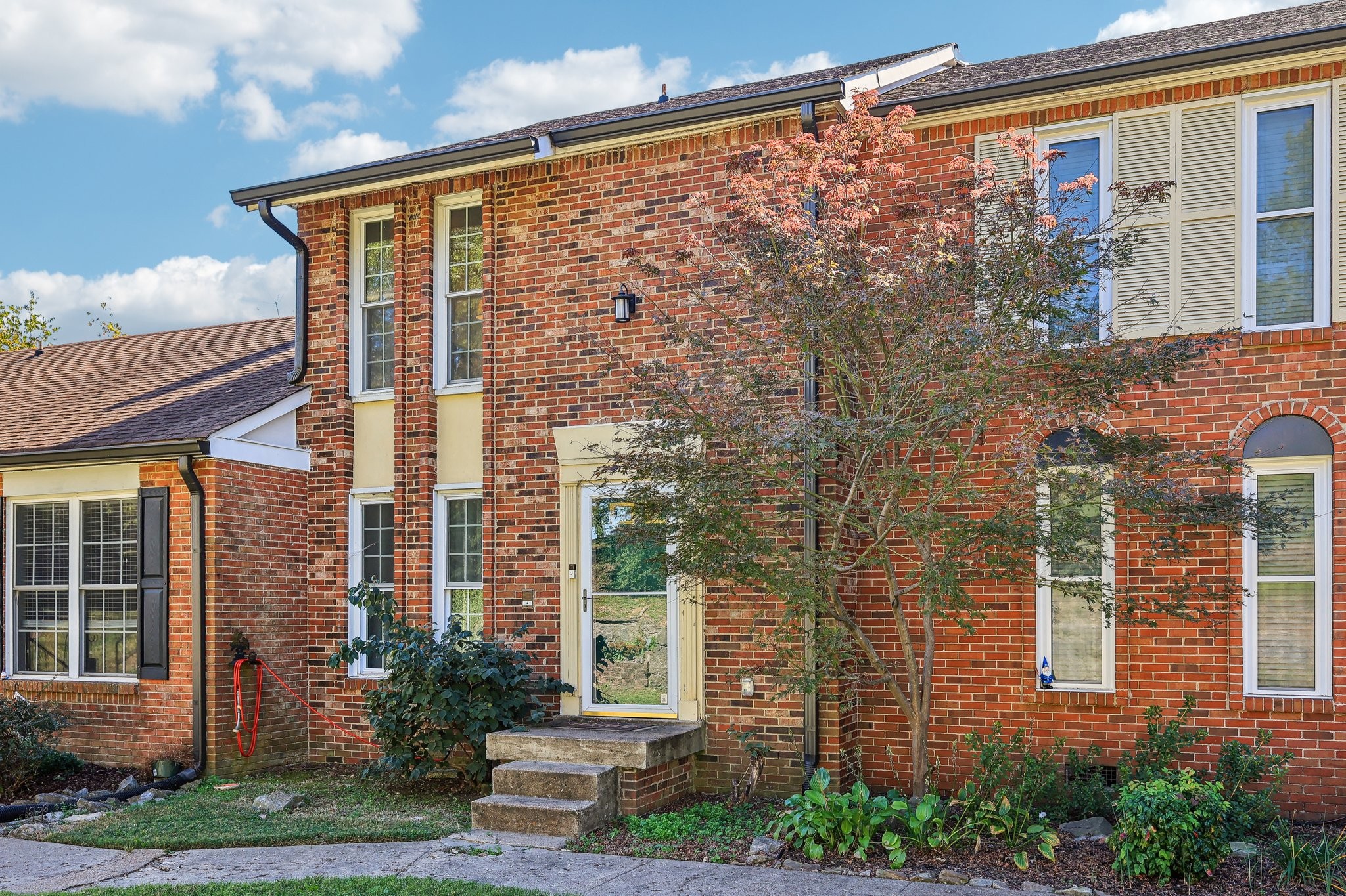 357 Huntington Ridge Dr