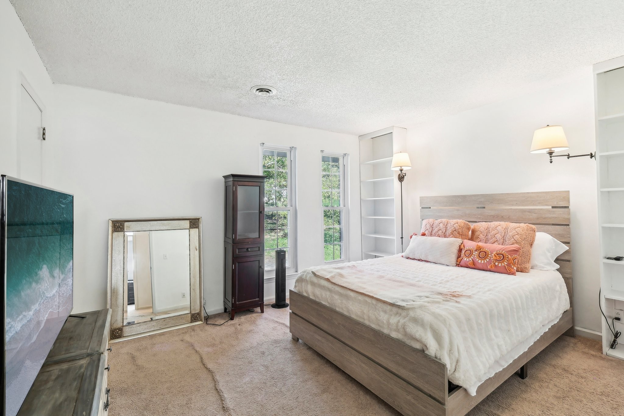 357 Huntington Ridge Dr
