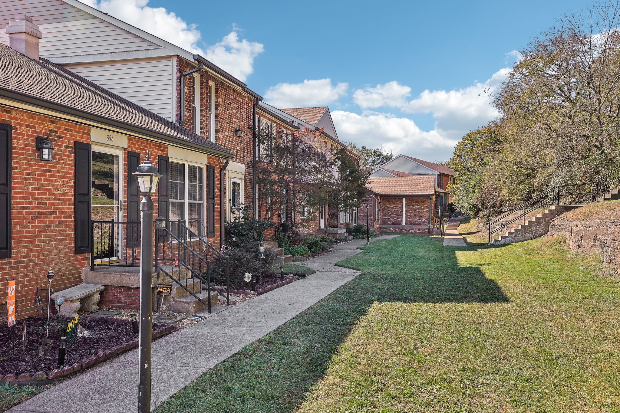 357 Huntington Ridge Dr