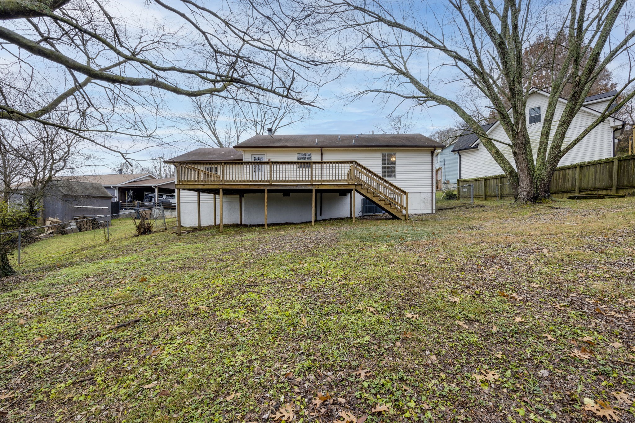 604 Ashlawn Ct