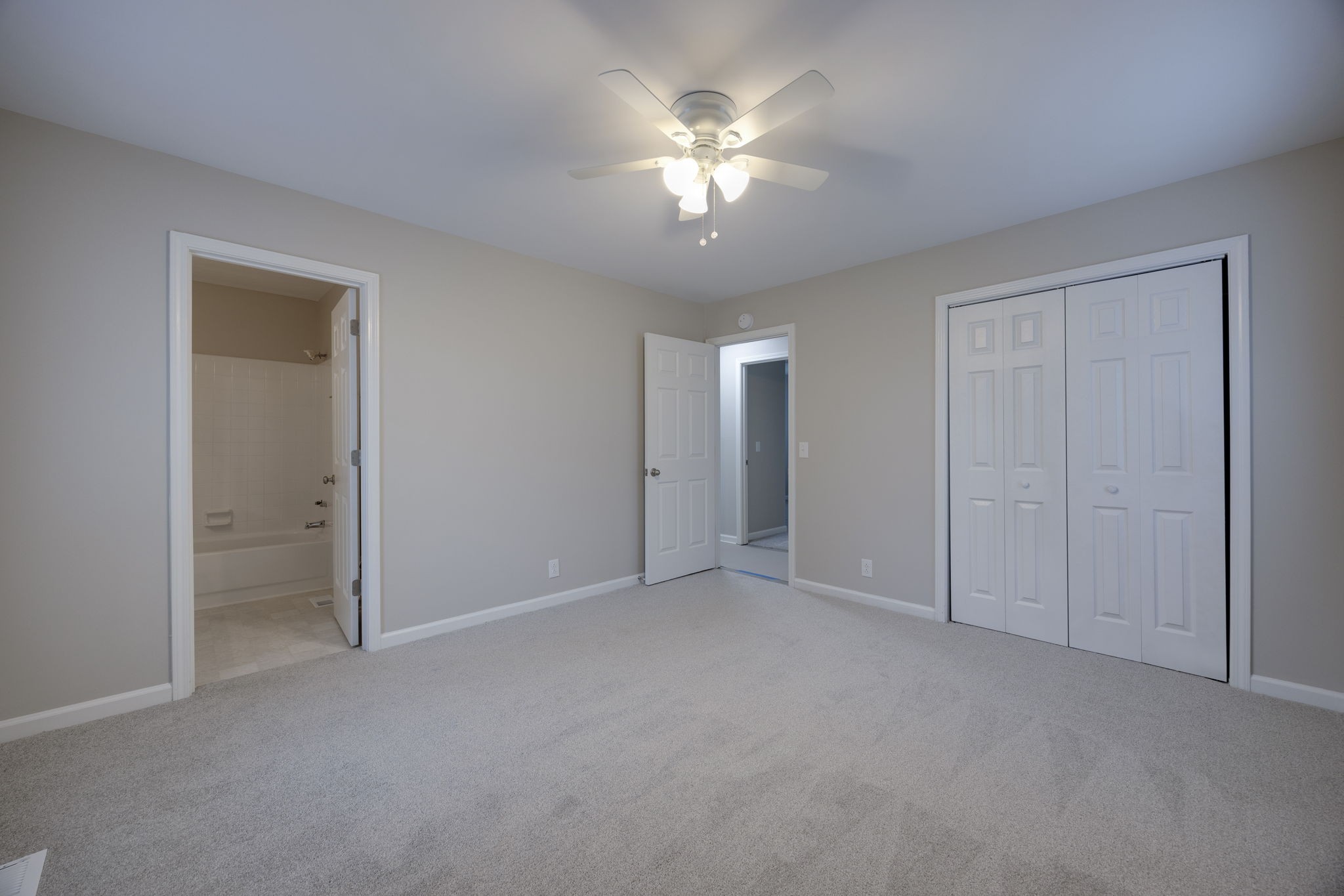 604 Ashlawn Ct