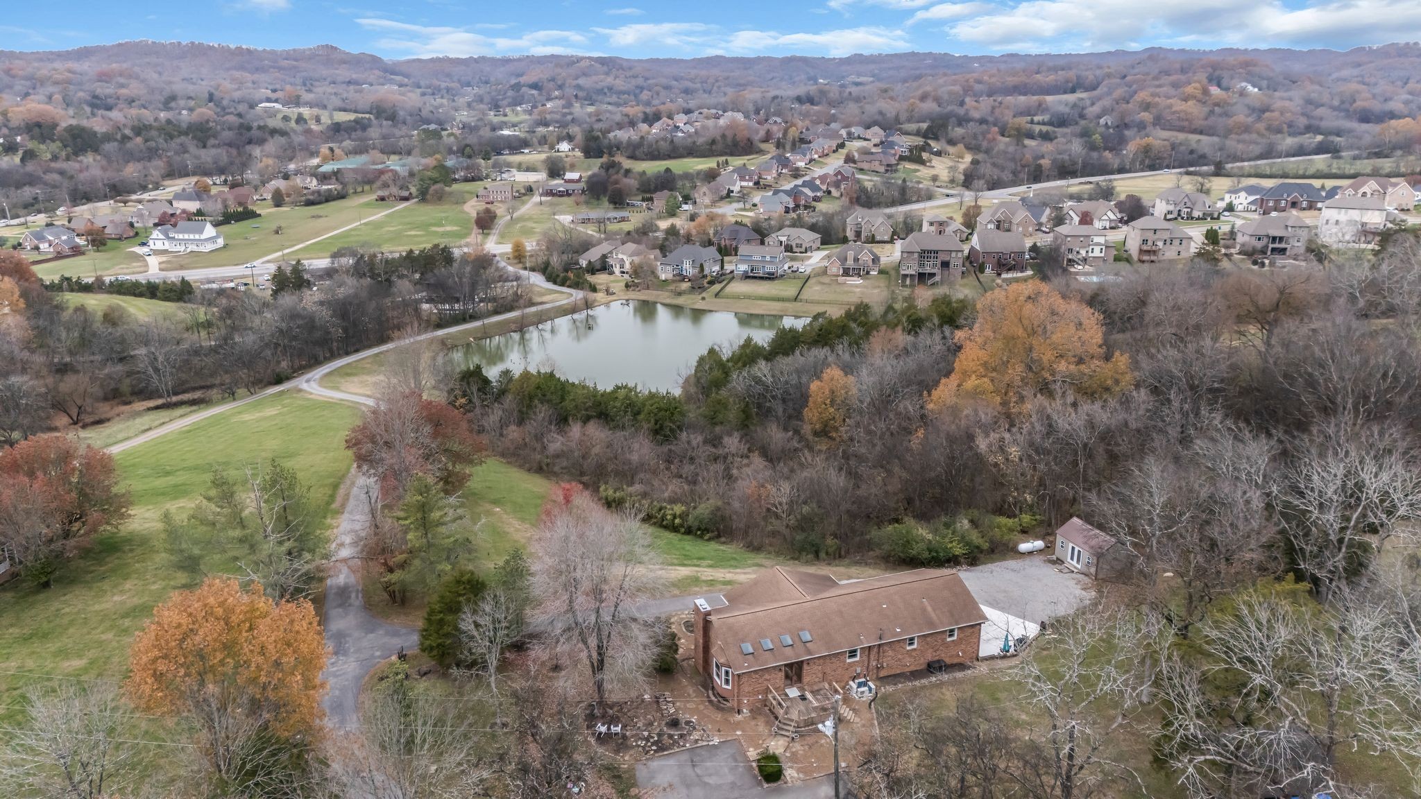 833 Long Hollow Pike