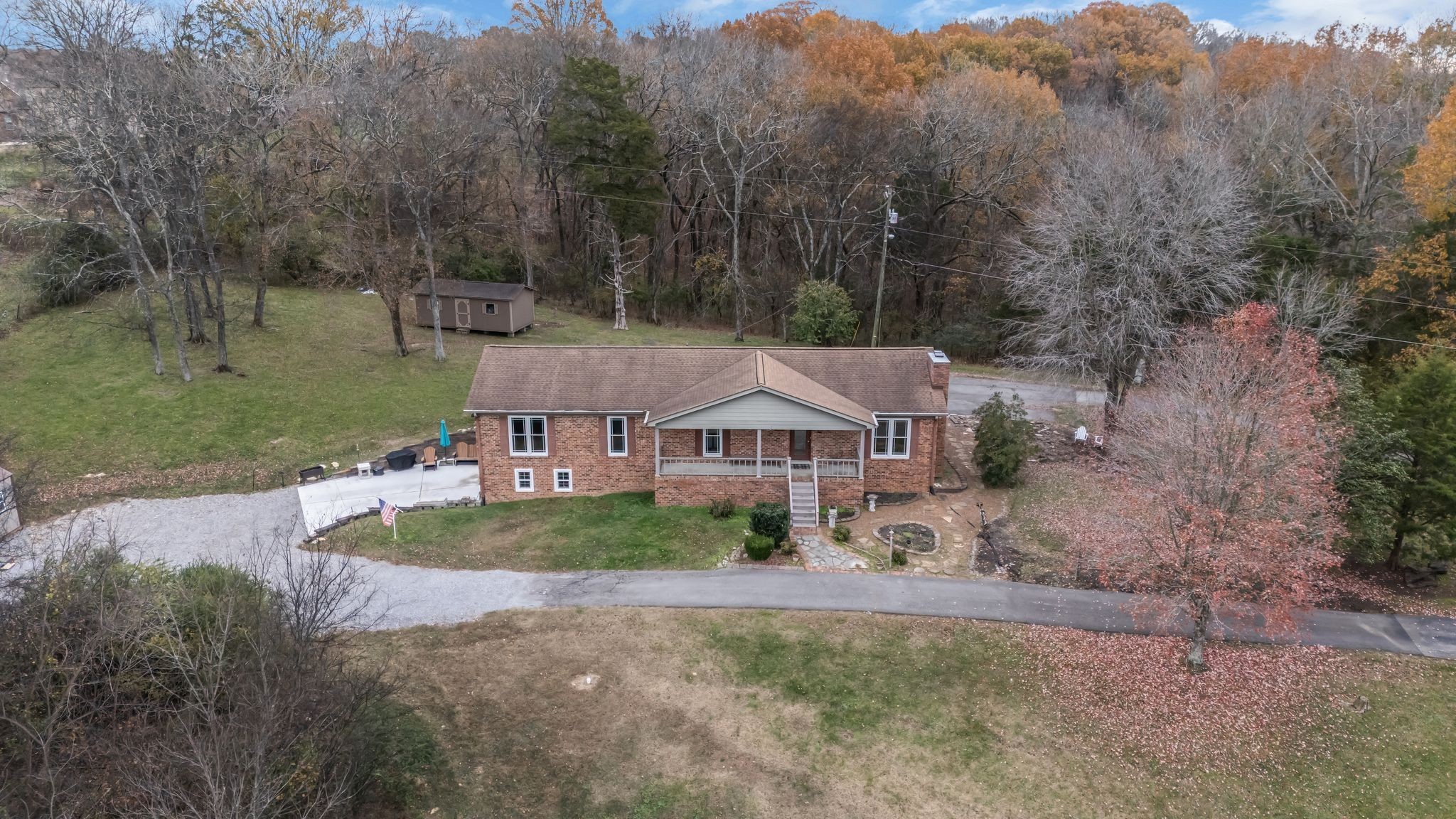 833 Long Hollow Pike