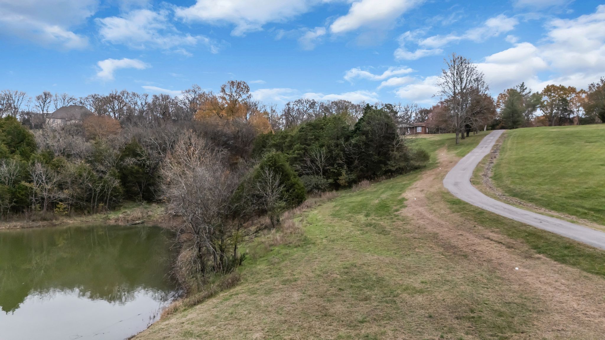 833 Long Hollow Pike