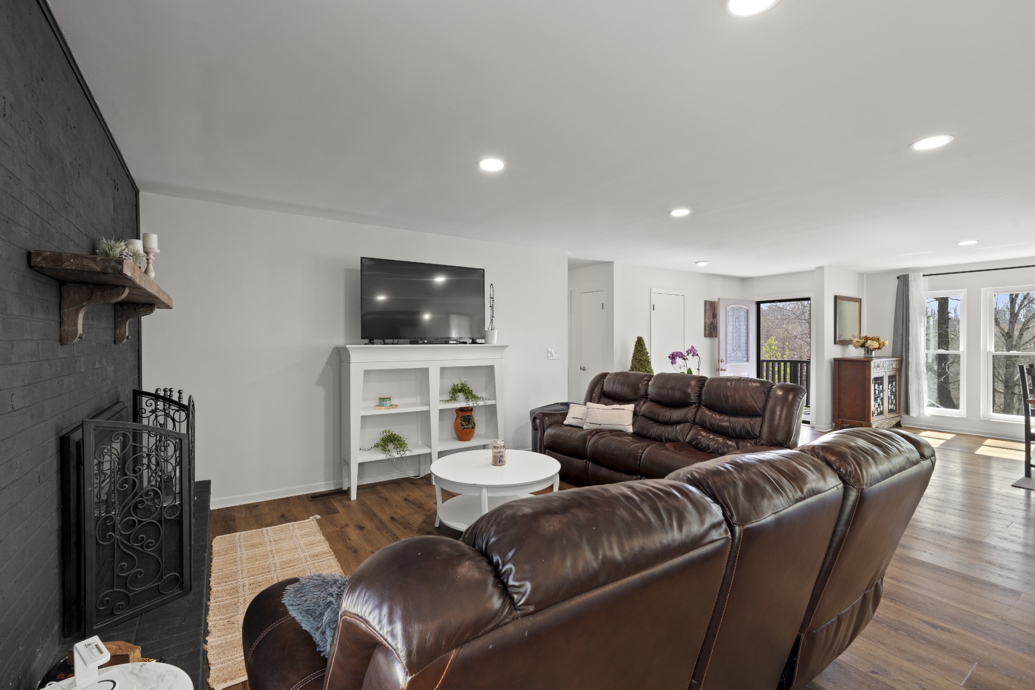 8956 Old Charlotte Pike
