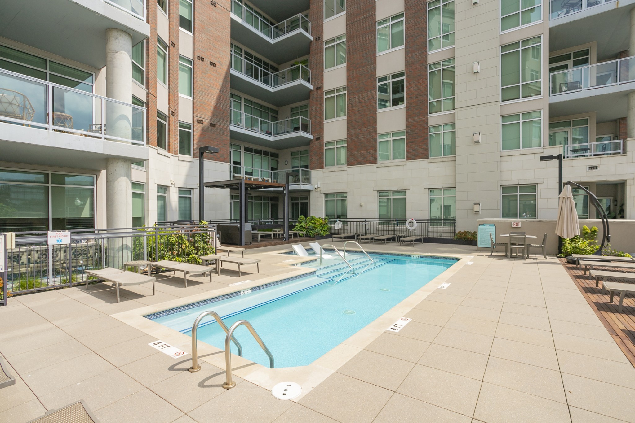 20 Rutledge St Unit: 104
