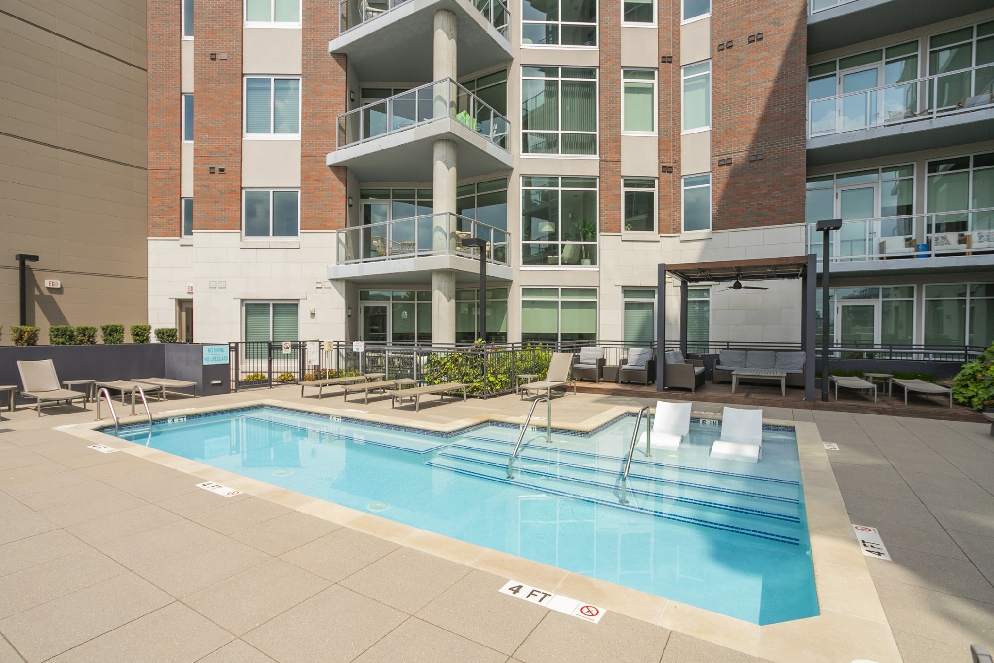 20 Rutledge St Unit: 104