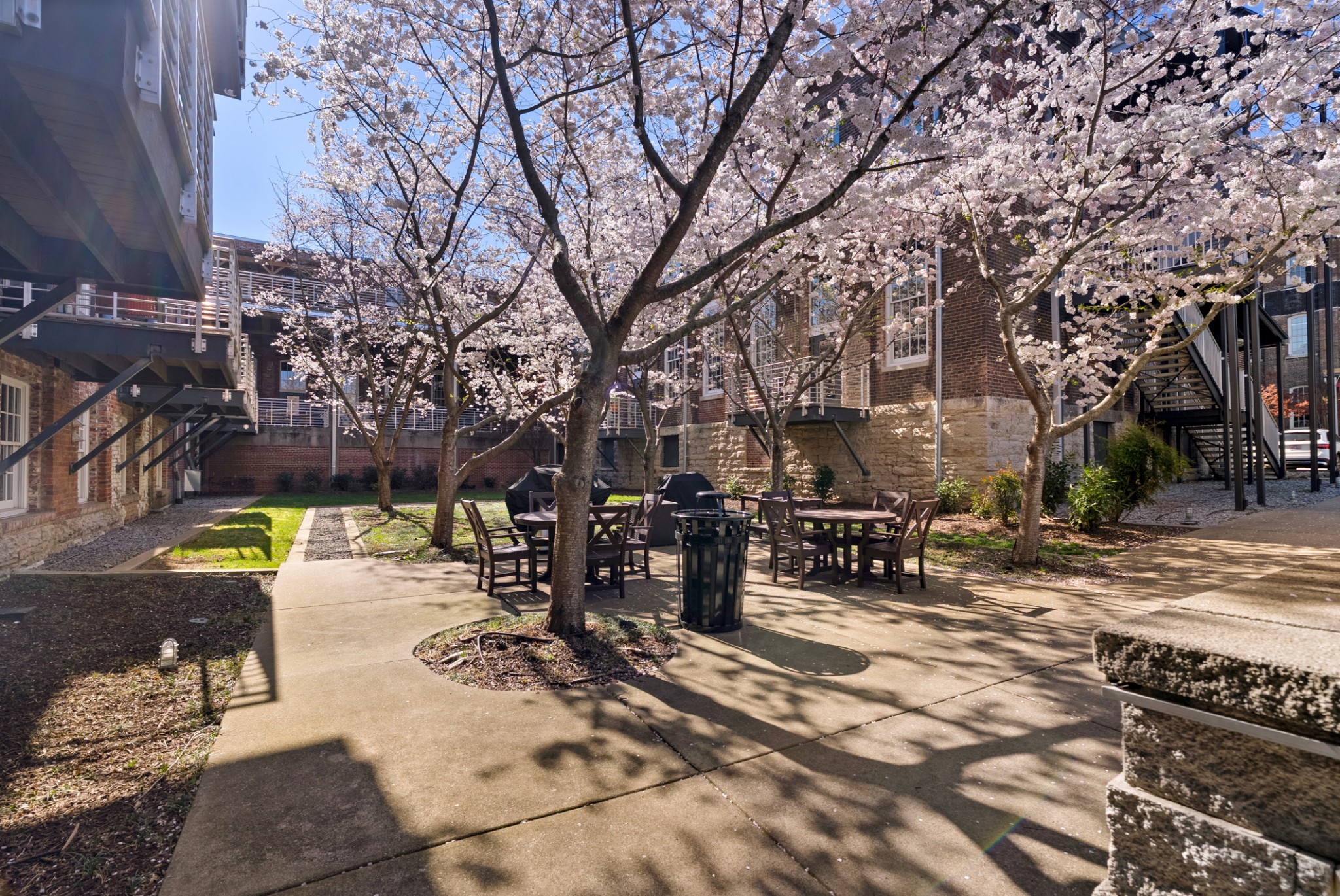 1400 Rosa L Parks Blvd Unit: 318
