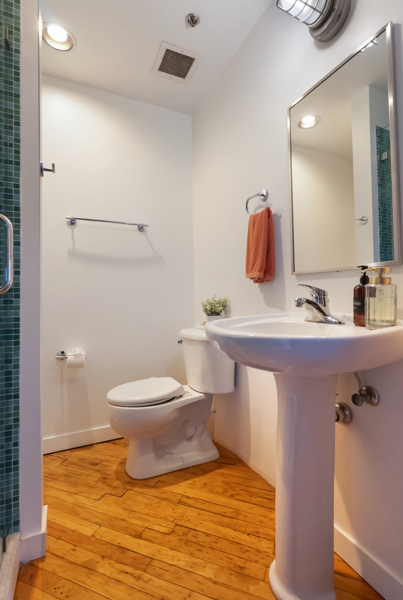 1400 Rosa L Parks Blvd Unit: 318
