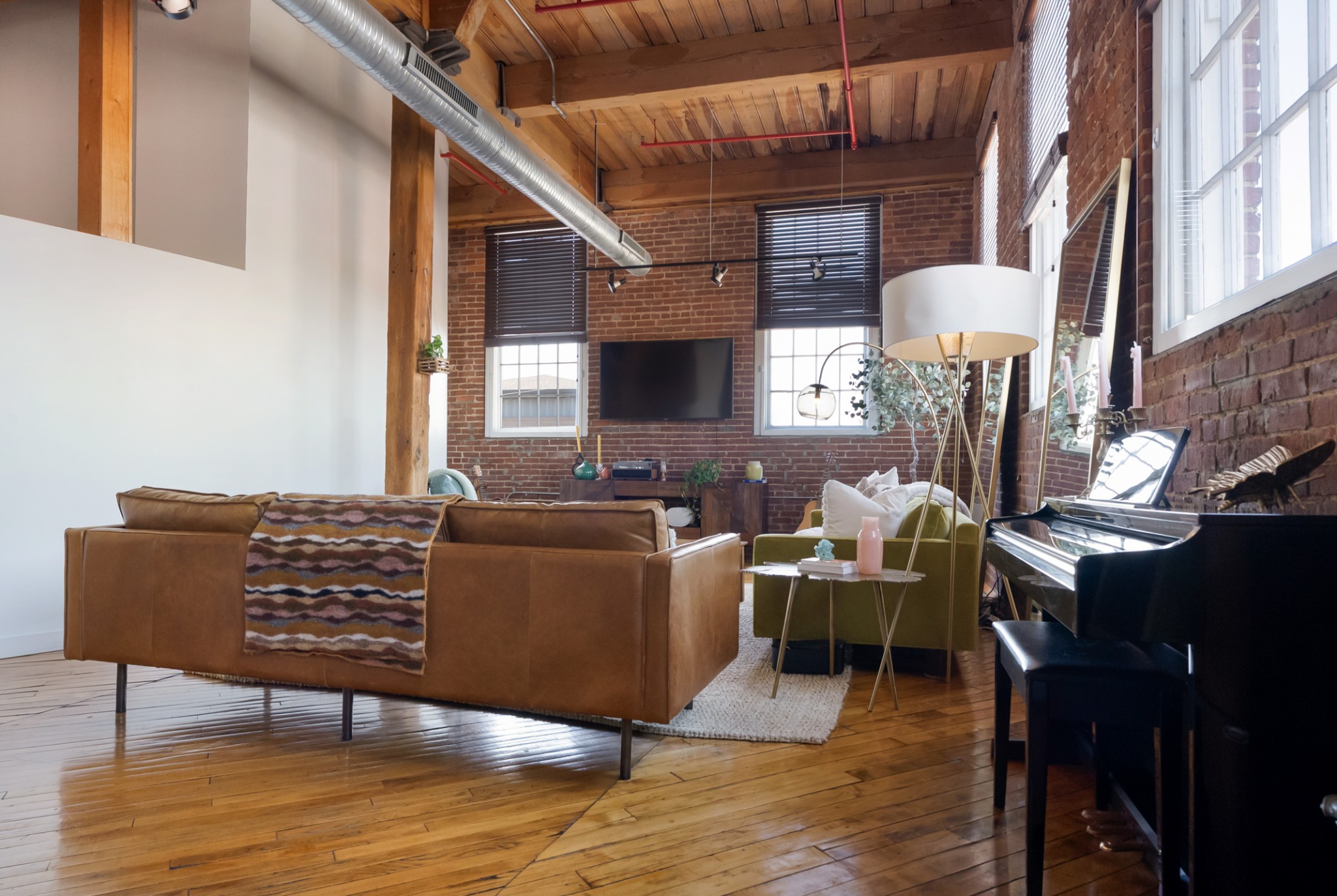 1400 Rosa L Parks Blvd Unit: 318