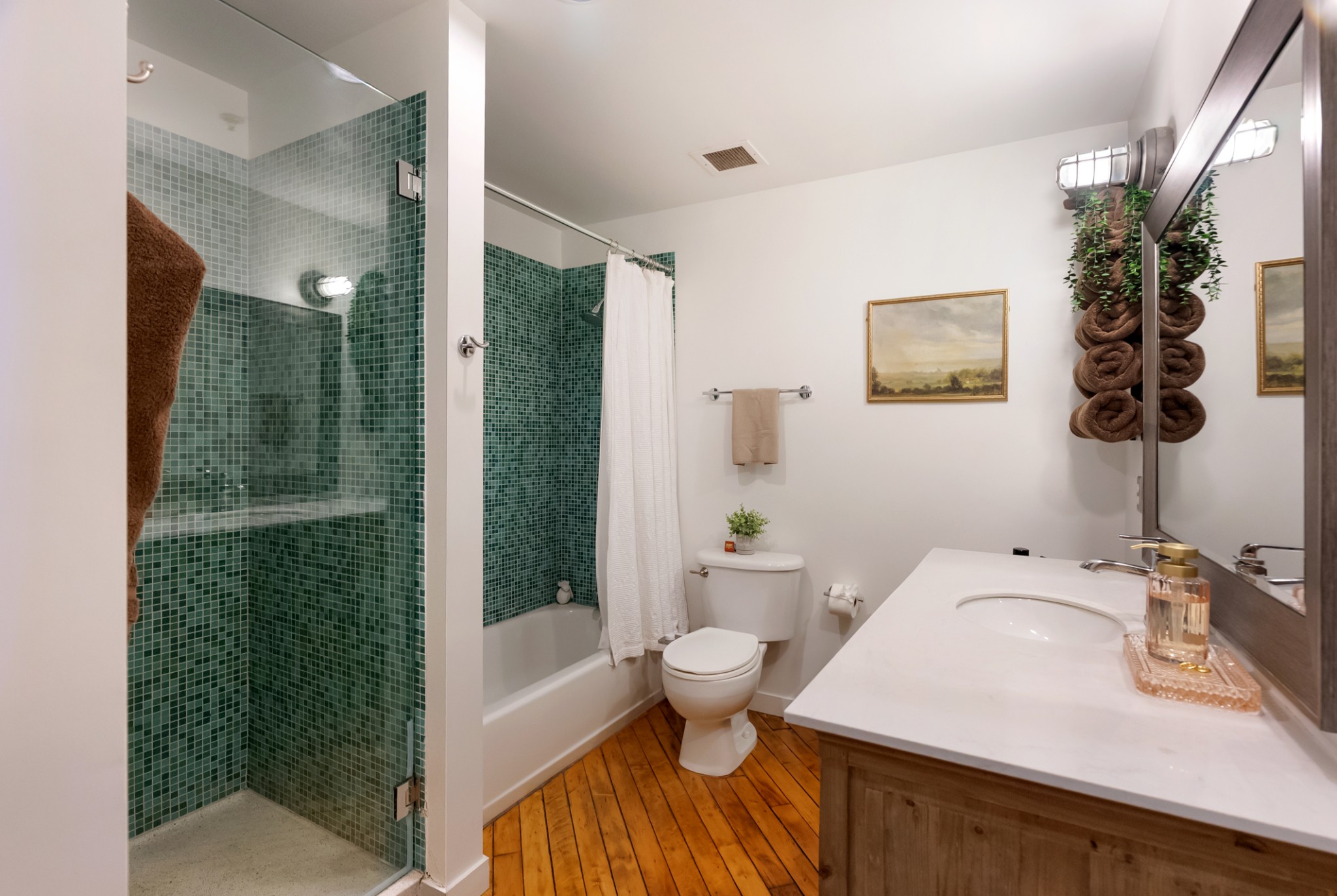 1400 Rosa L Parks Blvd Unit: 318