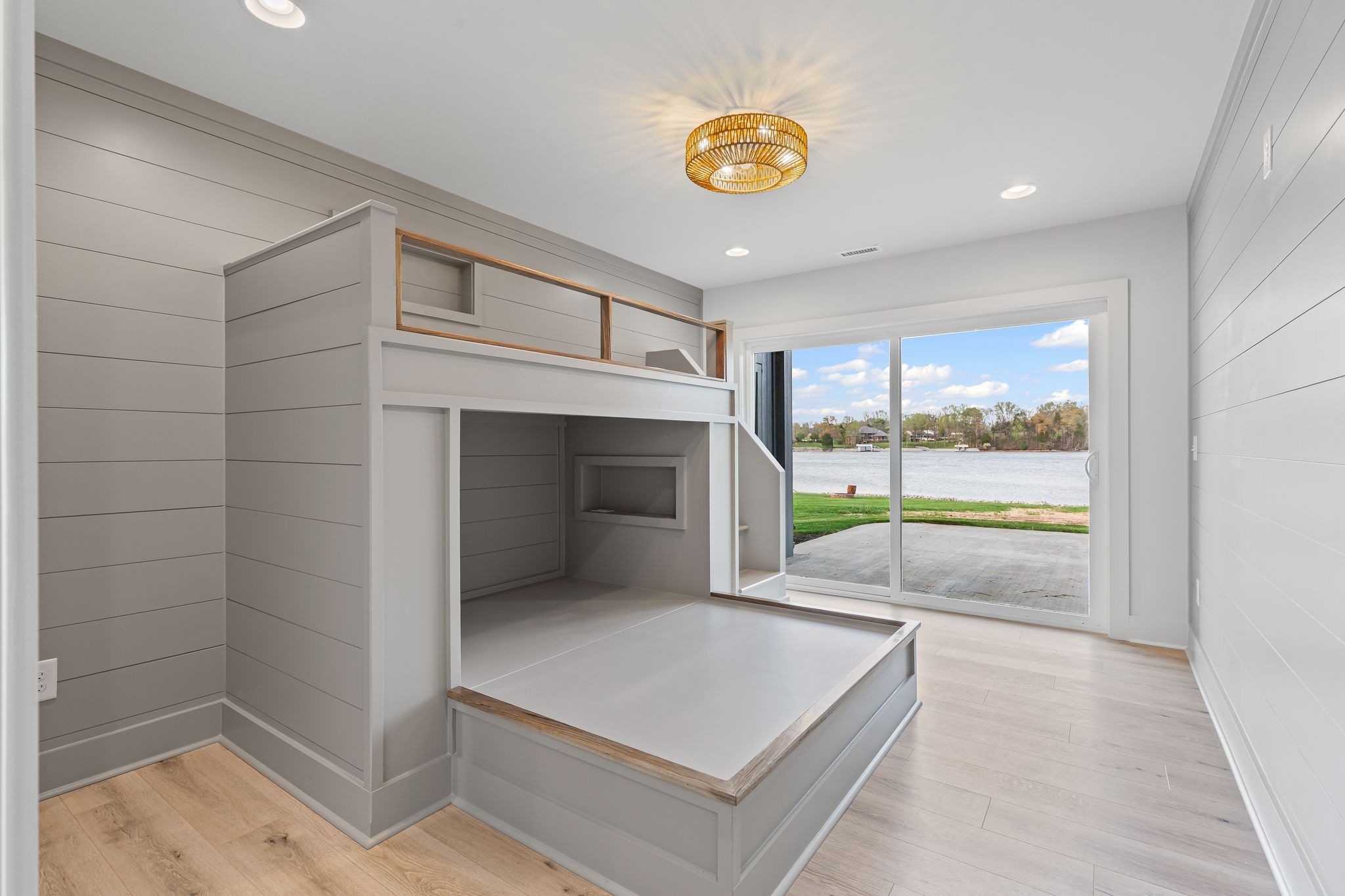74 Barefoot Way