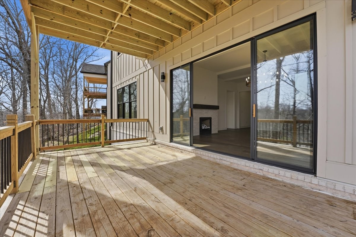 799 Summit Oaks Court