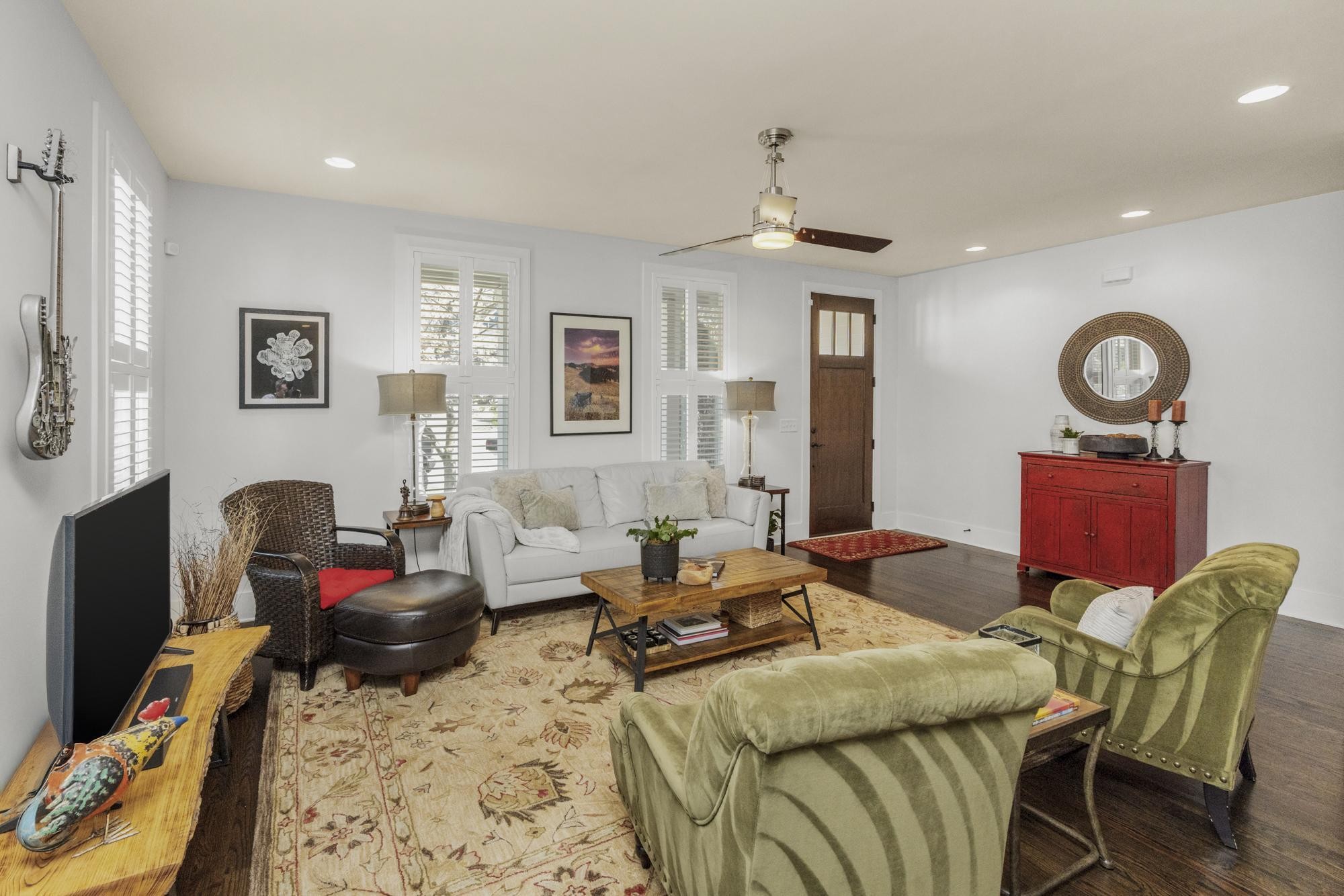 1208 Chapel Ave
