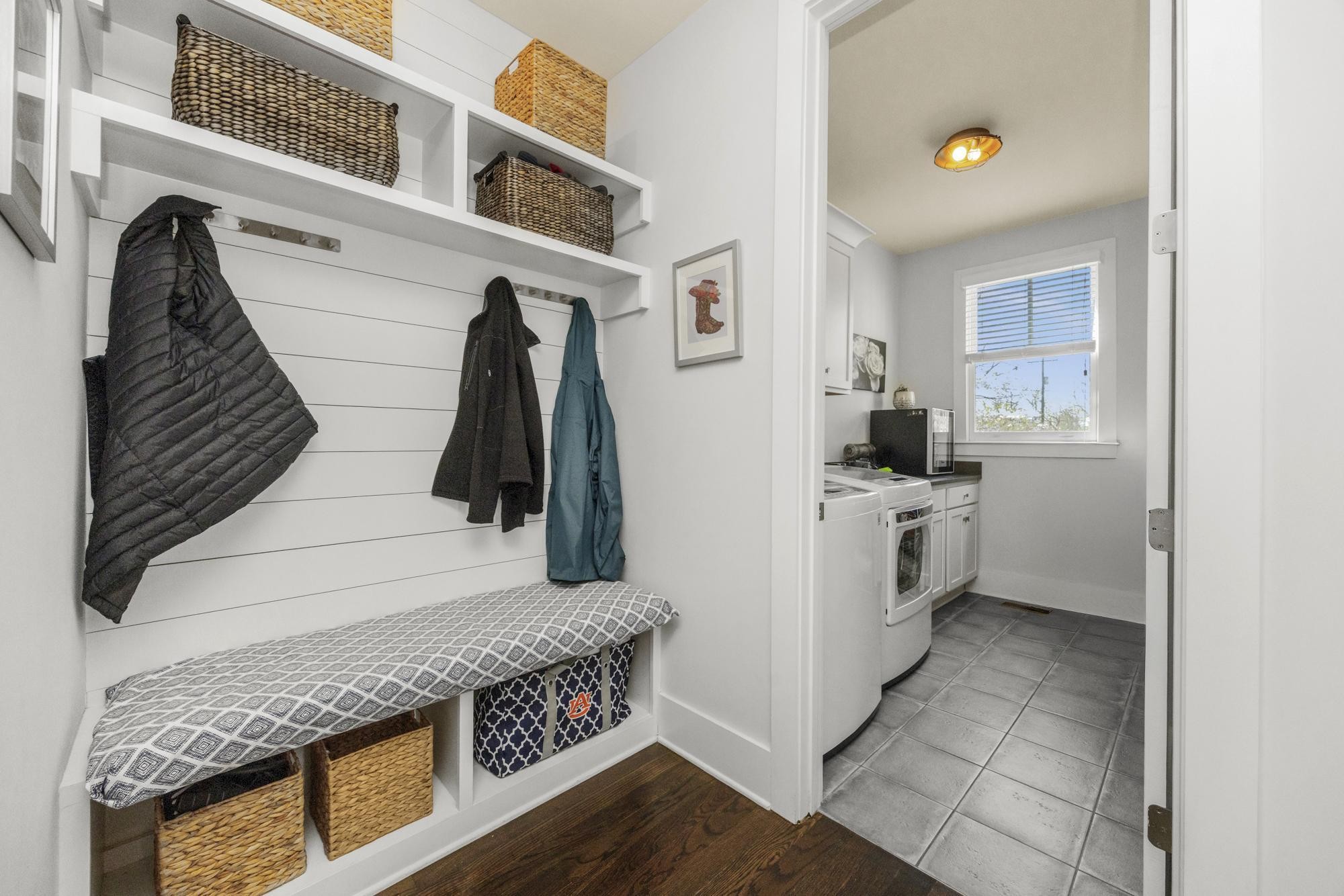 1208 Chapel Ave