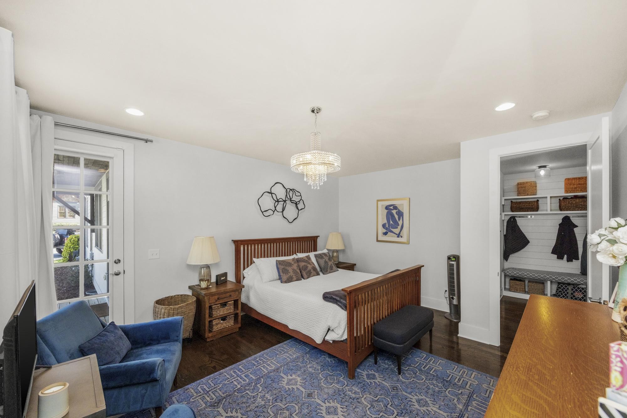 1208 Chapel Ave