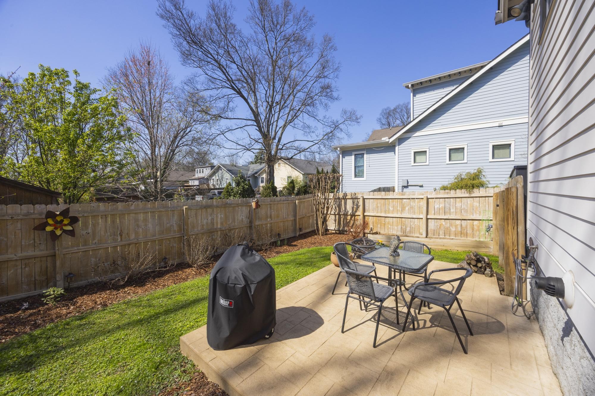 1208 Chapel Ave