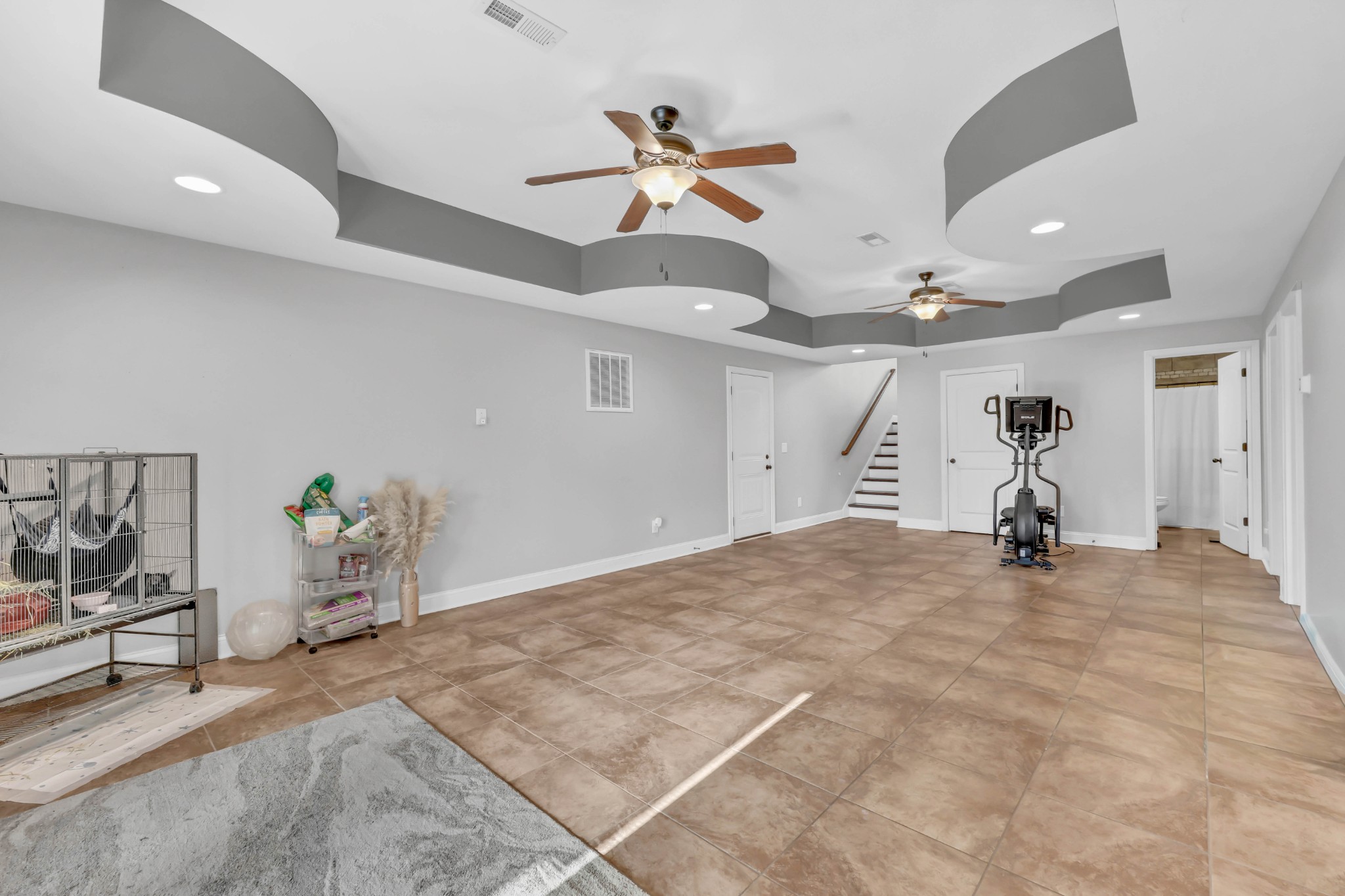 1729 Double R Blvd
