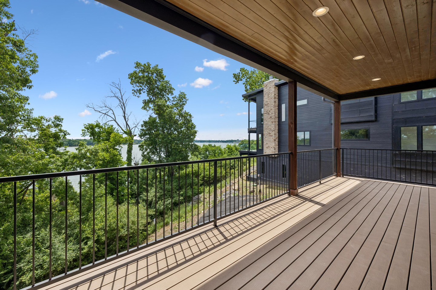 17 Jones Cir