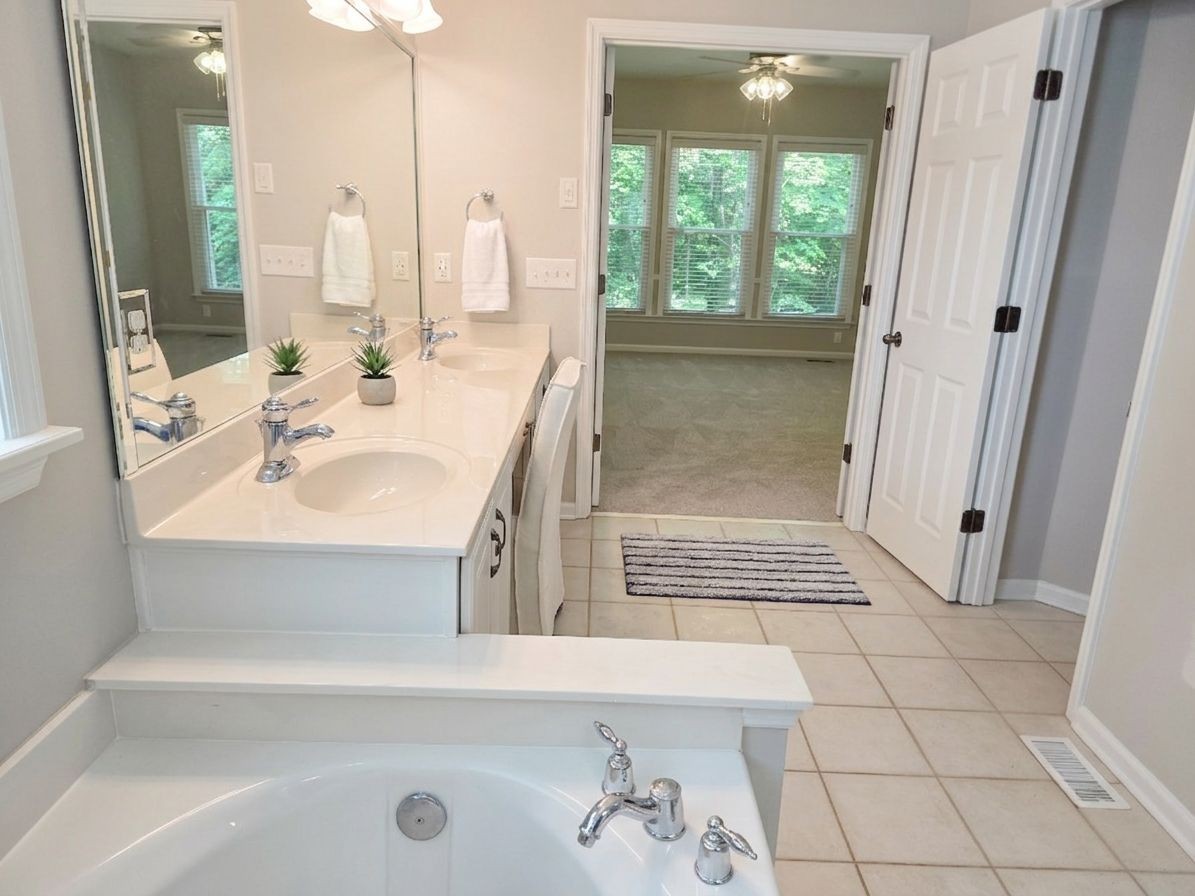3049 Brookview Forest Dr